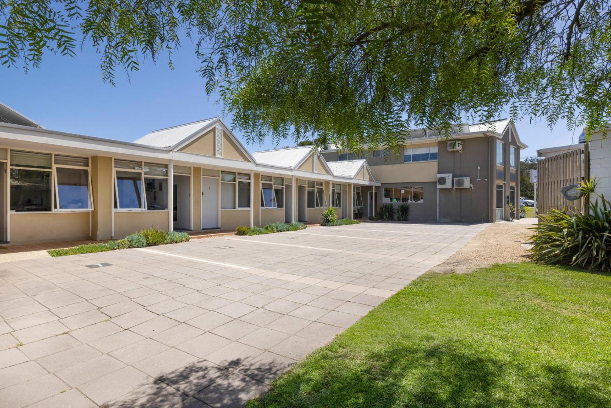 Moody'S Motel Blairgowrie Exterior photo